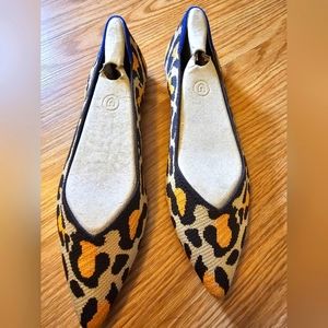 Sz 12 Rothy "big cat"